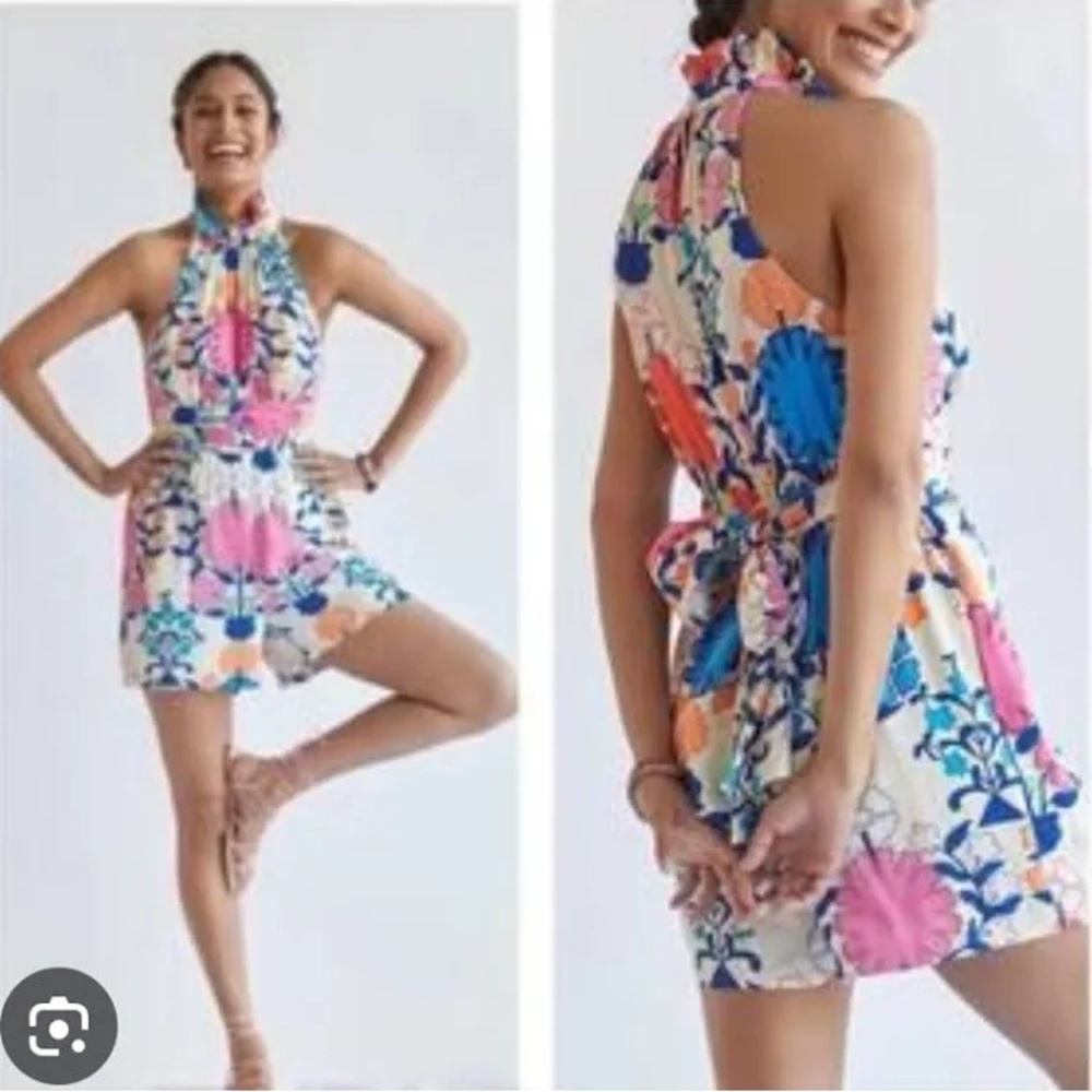 NEW Halter romper
So cute!!!